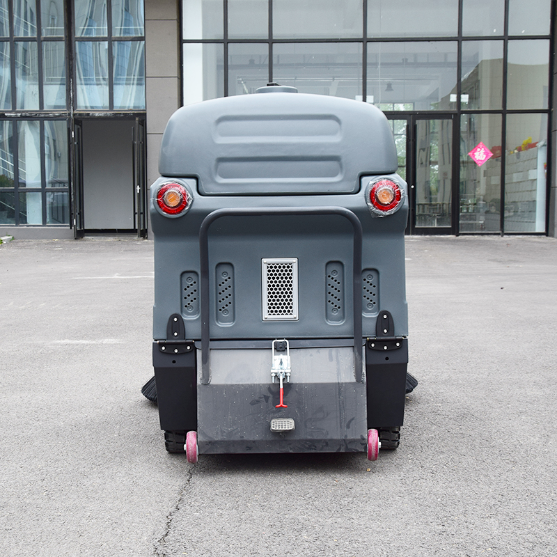Customized Hot Selling Ride-On - Outdoor Power Broom recensione e prezzo